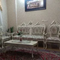 مبل سلطنتی ۹نفره،تمیزتمیز .سالم بشرط فروش فوری