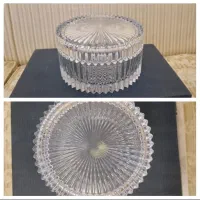 تعدادی ظروف آشپزخانه و پذیرایی