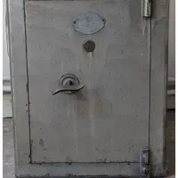 گاوصندوق قدیمی ..نوستالژی و انتیک. قیچی قدیمی