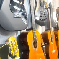 گیتار الکتریک کلاسیک فروشگاه (آرتا ساز)