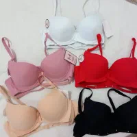 لباس زیرزنانه