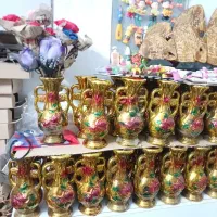 گلدان طلایی قدیمی