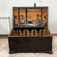 صندوق چوبی فلزی عتیقه