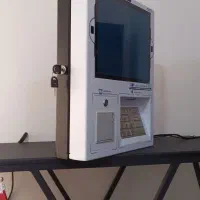 کشلس دیواری با سود تراکنش با یک برگ چک