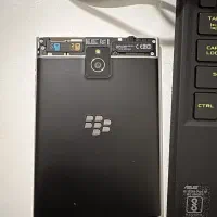 black berry passport گوشی آمریکایی