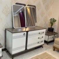 کنسول و آینه