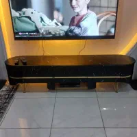 یک عدد میز تلویزیونی و یک عدد جا کفشی نو نو