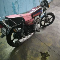 موتور سیکلت 200پرواز