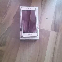 یک دستگاه گوشی بلو گراند ام ببسیارتمیز