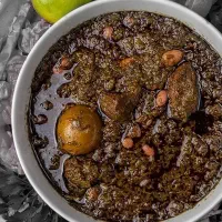 تهیه غذا  آنا
