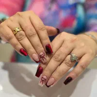 خدمات کاشت و آموزش ناخن محدوده گنبدسبز