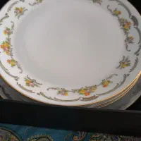 کیک خوری و مقداری لوازم دیگر