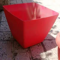 چند نمونه گلدان سایز بزرگ و متوسط پلاستیکی تمیز