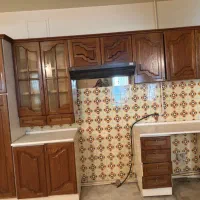 کابینت کلاسیک با هود و شیر و آبچکان و سینک