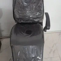 صندلی ومیز آرایشگاه