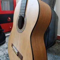 گیتار یاماها C40نو با سیم ساوارز بدون خط