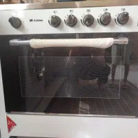 گاز پنج شعله صفحه شیشه ای بدون خط و خش در حد نو