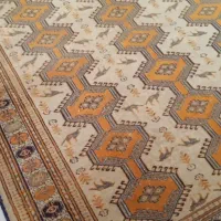 فرش دستبافت با قدمت بالا با رنگ طبیعی