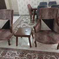 مبل راحتی ۵نفره،میزجلو مبلی و۵عدد کوسن