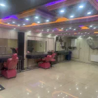 اجاره ی یک طبقه ارایشگاه زنانه