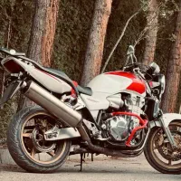 cb1300 لاکاغذی سند سوشیان