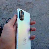 گوشی هواوی نوا8