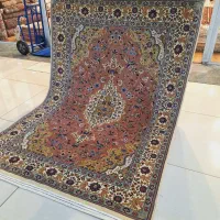 قالیچه دستباف قم ۵۰ رج کرک و ابریشم آکبند
