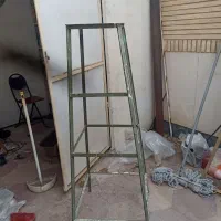 چهار پایه قدیمی سبک