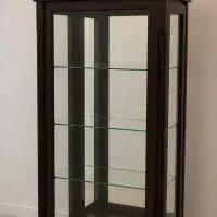 ویترین چوبی کلاسیک و شیک