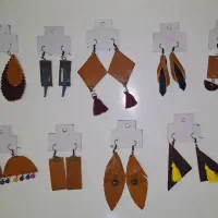 گوشواره چرم طبیعی