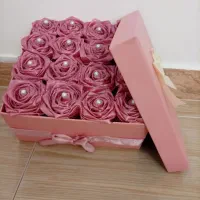 گل رز روبانی