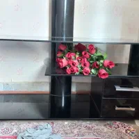 زیر تلویزیون شیشه ای
