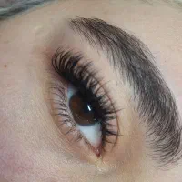 اکستنشن مژه و لیفت