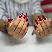 خدمات ناخن با ظرافت و قیمت مناسب