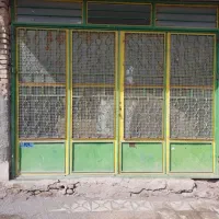 تعدادی درب بفروش میرسد