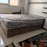 تخت همراه تشک
