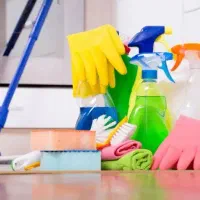 نیازمند نظافتچی