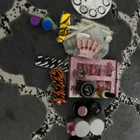فروش مقداری وسایل ناخن