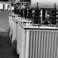 ترانس برق و لوازم سر تیر