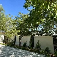 زمین هماشهر همایجان