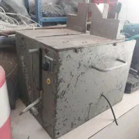 اره صندوقی چوب بر آلمینیوم بر خرسندی
