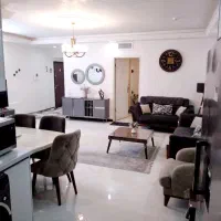۷۵متر*دوخوابه*خوش نقشه*نوساز*لوکیشن