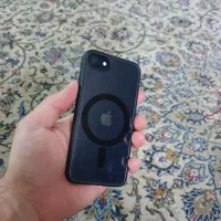 آیفون se 2022 اپل در حد نو