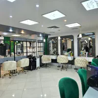 اجاره میز ناخن و صندلی کار با مواد و تخت