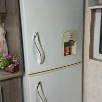 یخچال آیسان