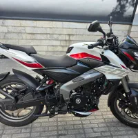 Ns 200