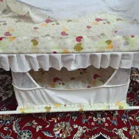 تخت وگهواره
