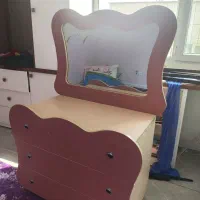 میز آرایش کودک کشودار
