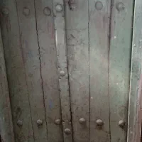 درب چوبی قدیمی