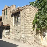 کوهنورد-ساختمان-دوخوابه-بزرگ